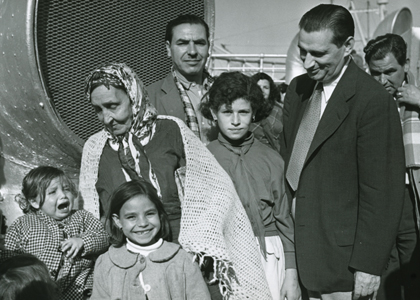 A Jewish family immigrating